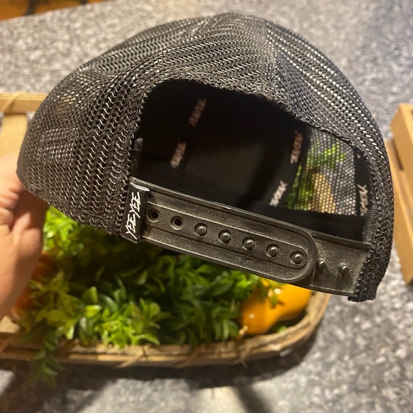 Yee Yee Mens Hat with deer and sunset. hunting hat snap back - Picture 3 of 6